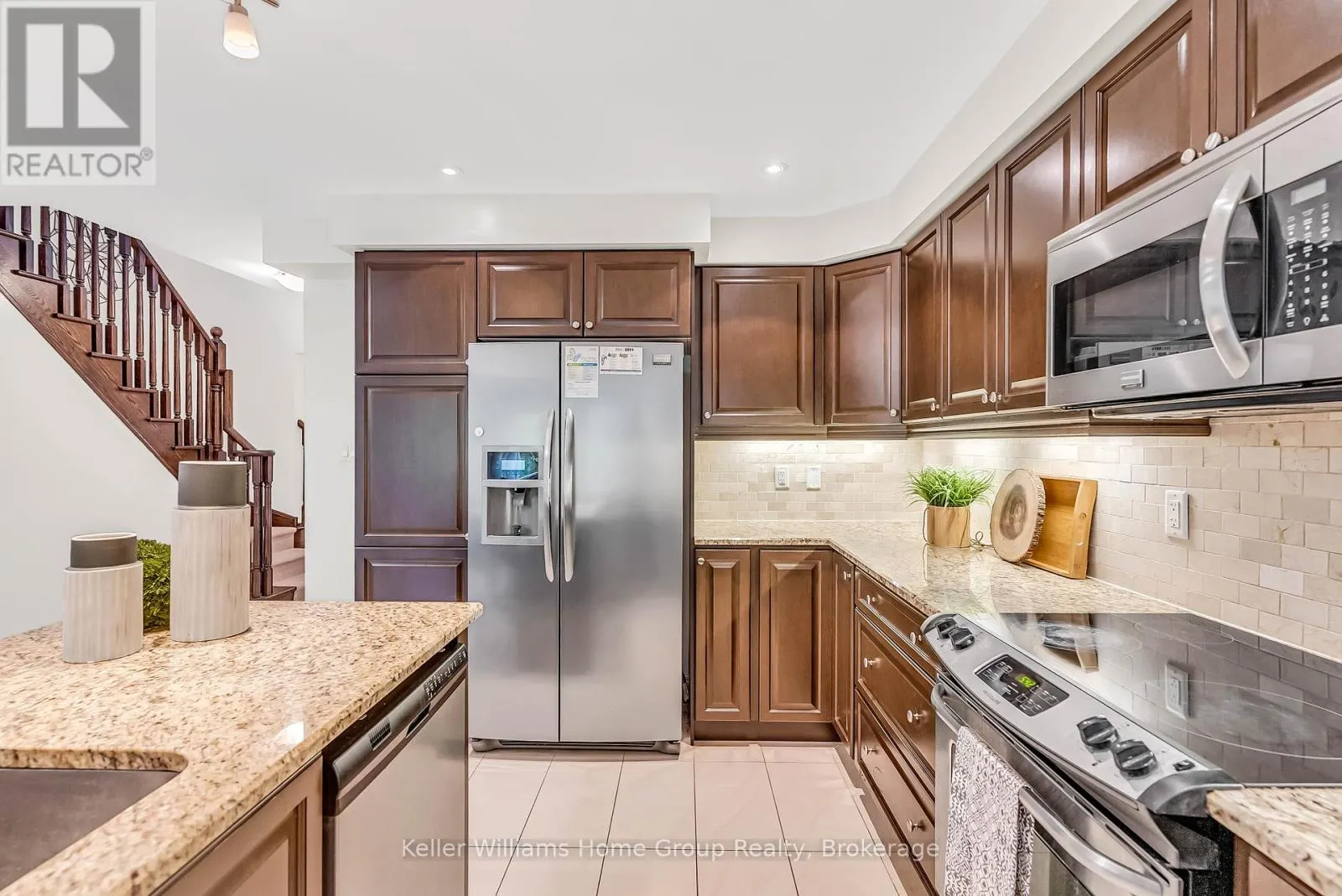 #37 - 1035 VICTORIA ROAD S, ##37