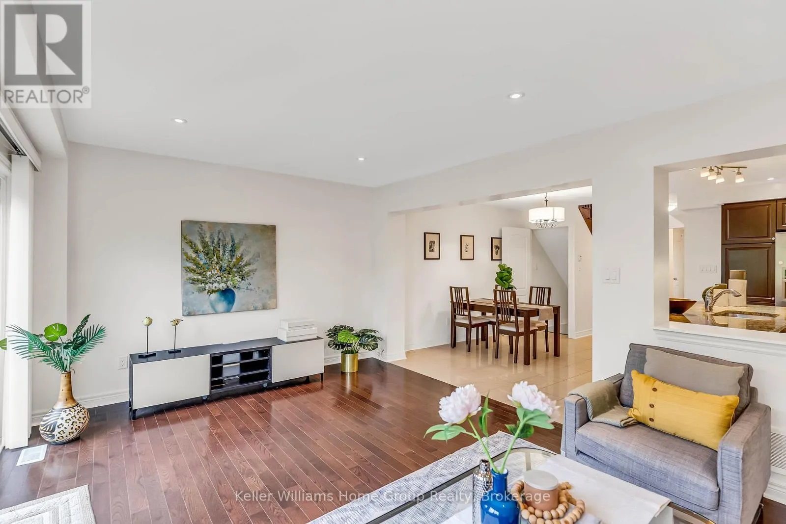 #37 - 1035 VICTORIA ROAD S, ##37
