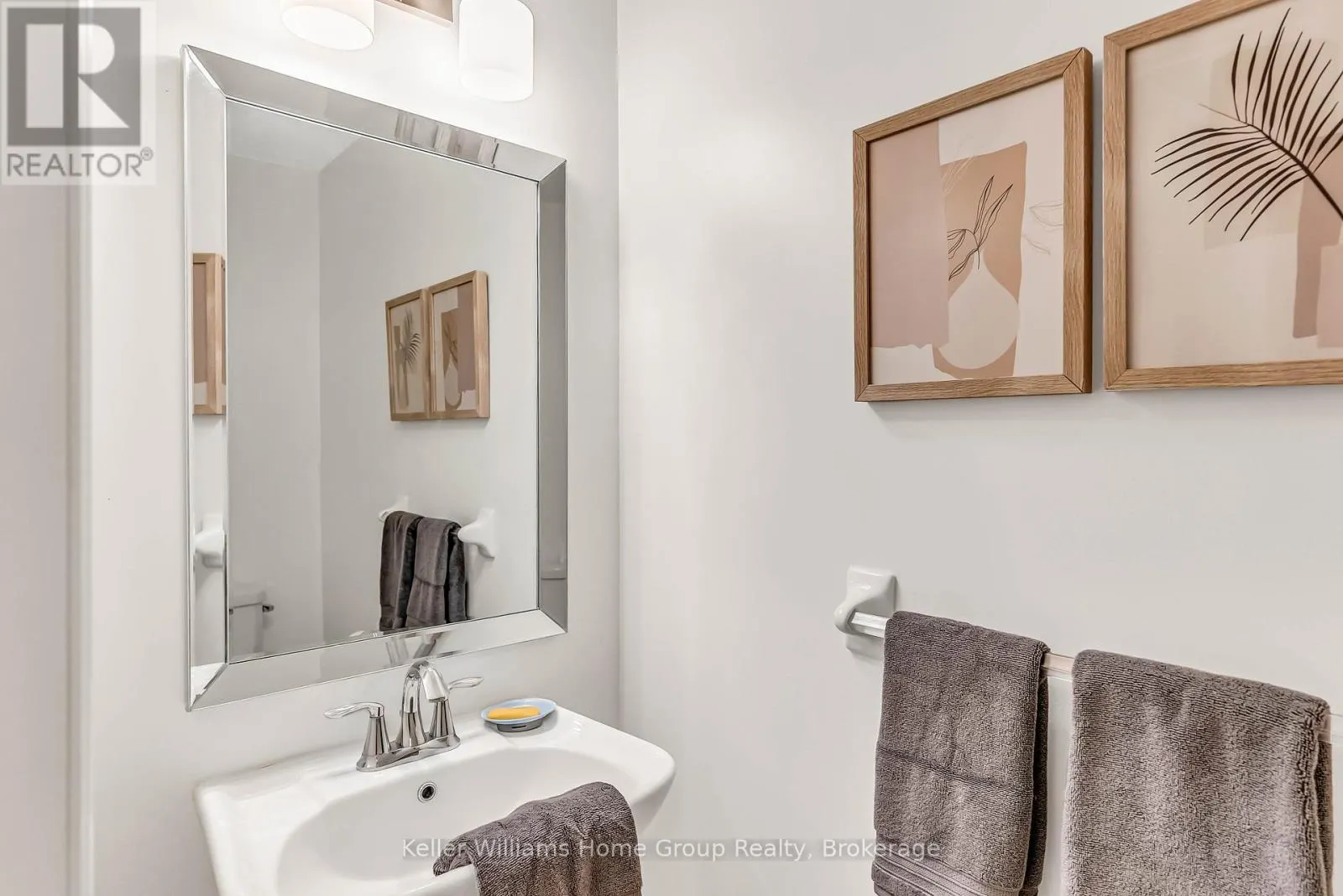 #37 - 1035 VICTORIA ROAD S, ##37