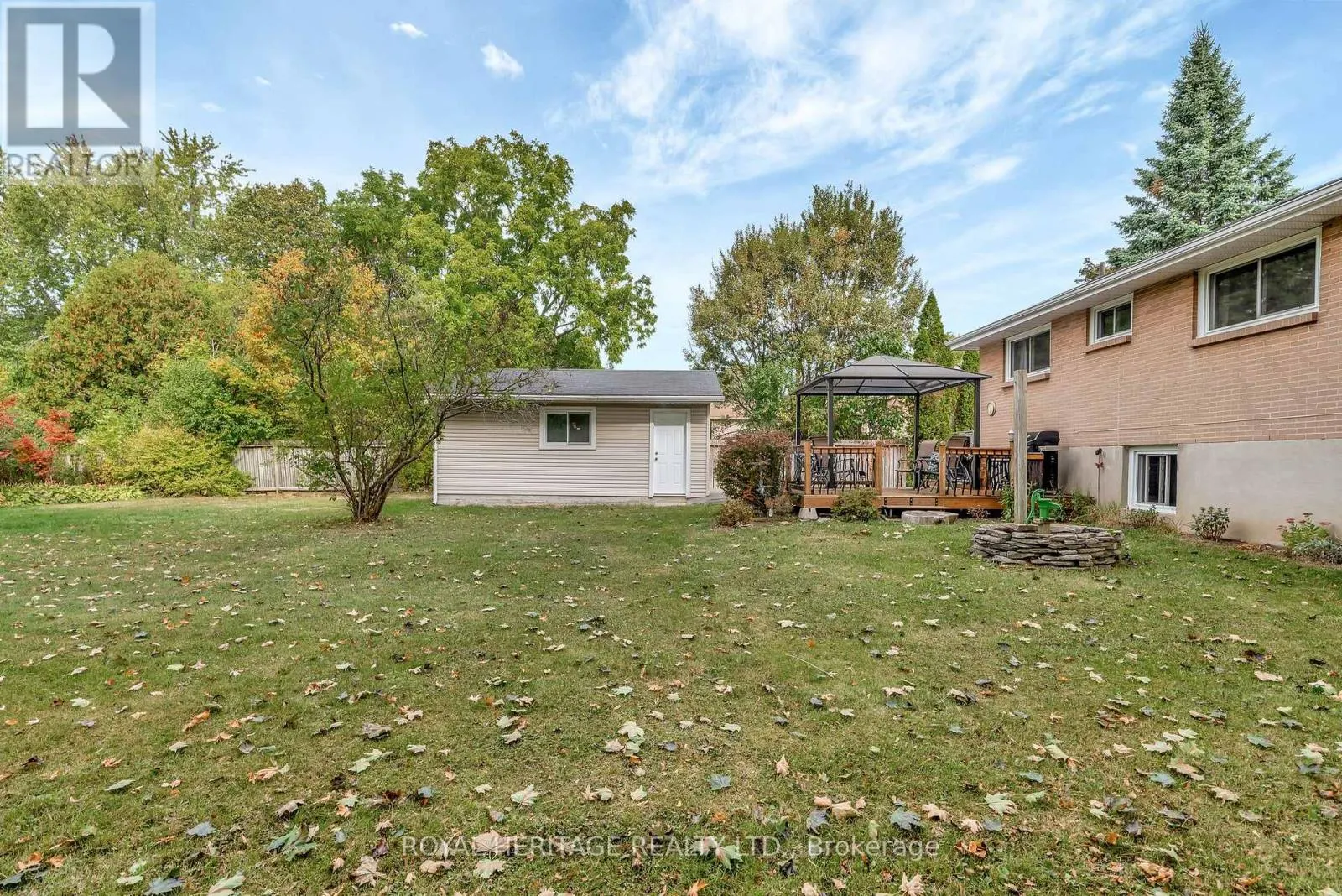 32 GLEN ROAD