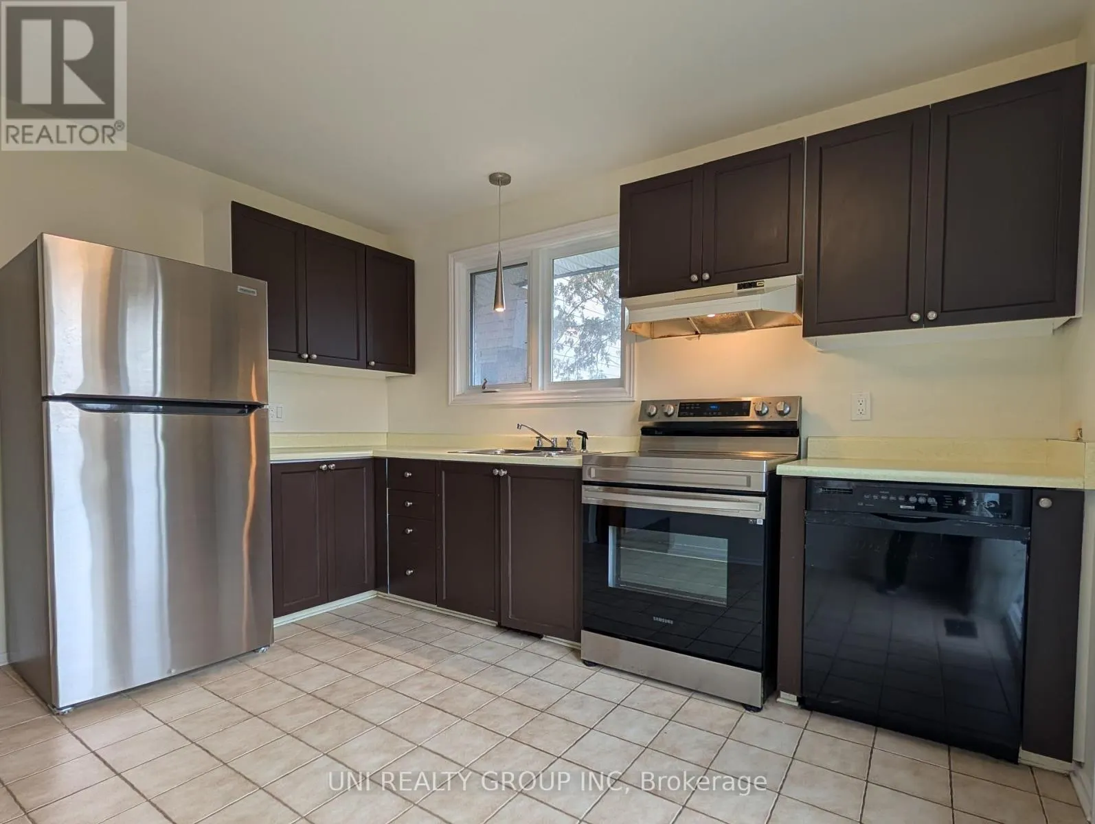 180 - 3310 SOUTHGATE ROAD