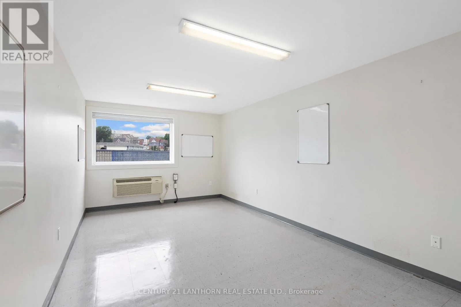 106 - 35 BRIDGE STREET, #106