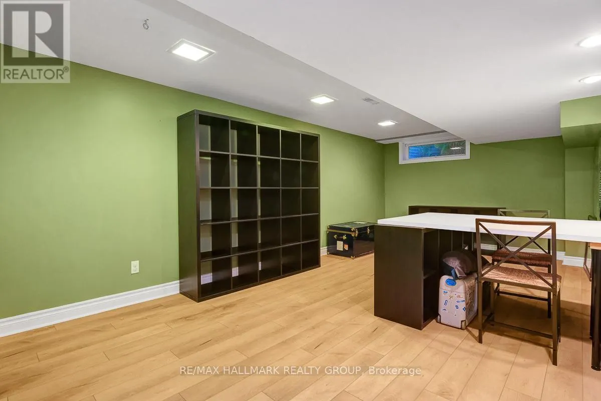 3243 SOUTHGATE ROAD