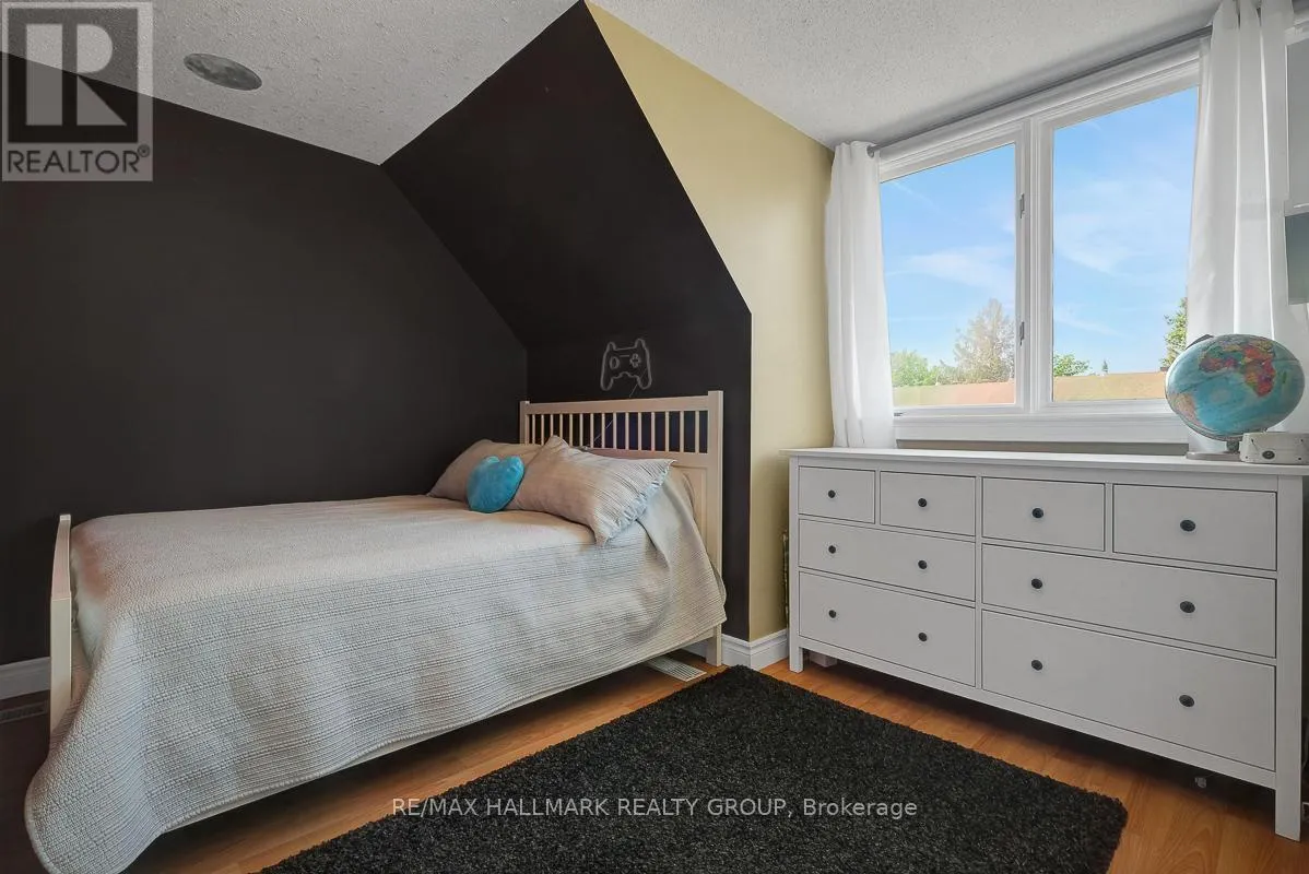 3243 SOUTHGATE ROAD
