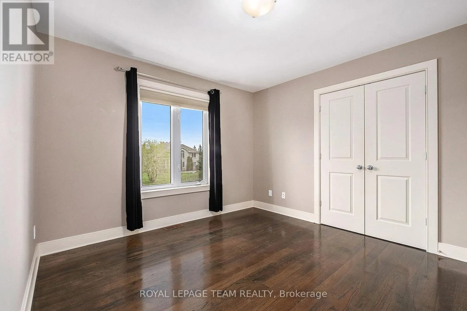 5386 MANSEL CRESCENT