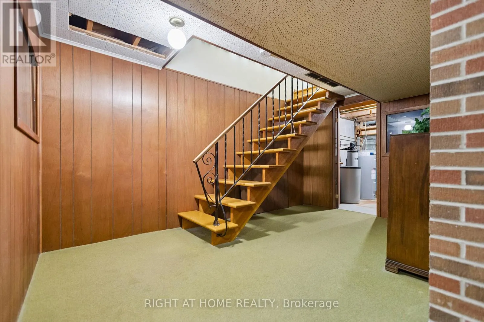 11 RIVERVIEW TERRACE