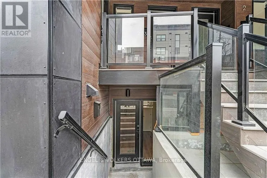 1 - 4 MONK STREET