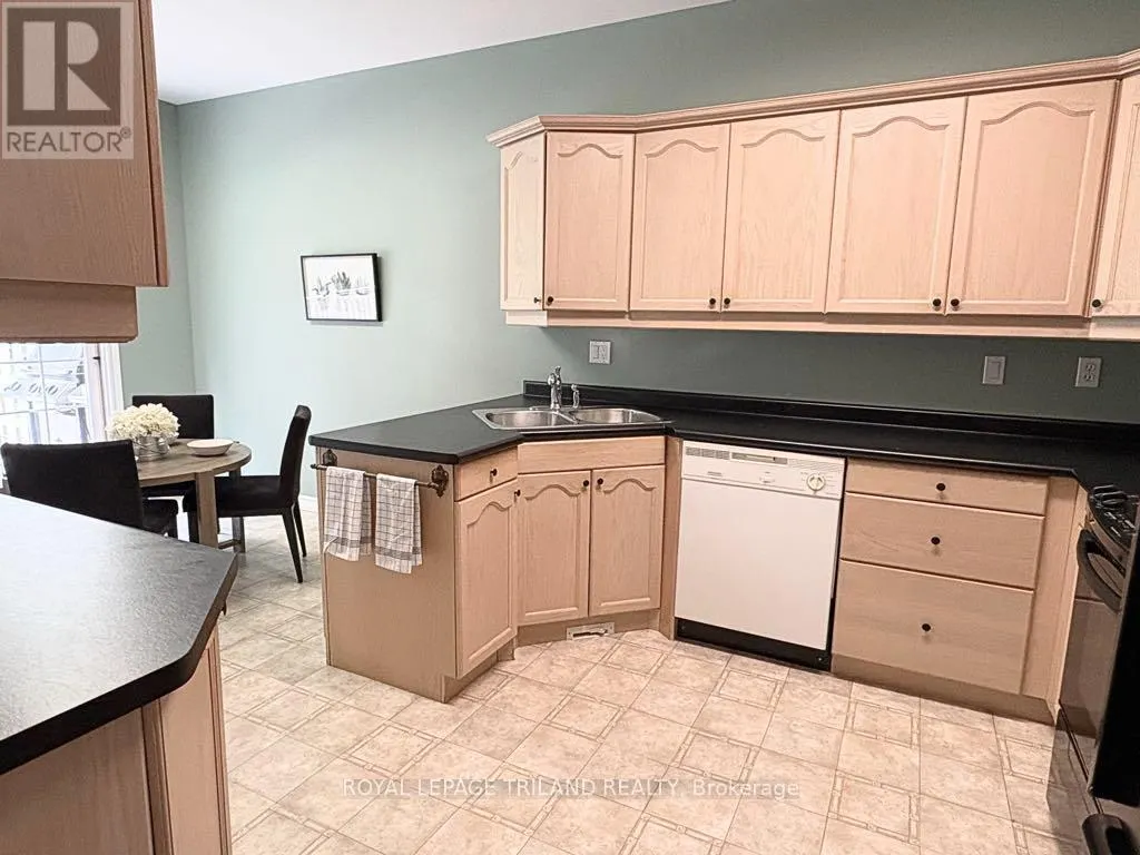 7 - 10 CADEAU TERRACE, #7