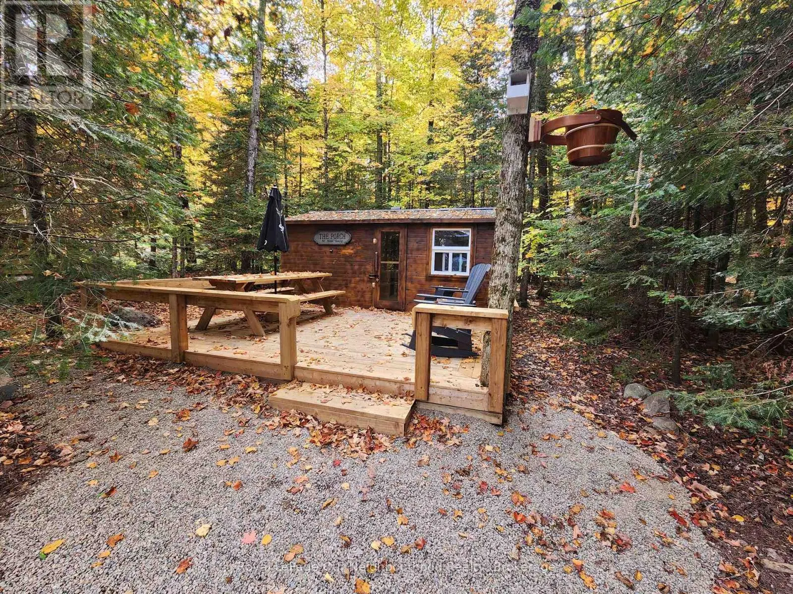 1042 SKI RIDGE TRAIL