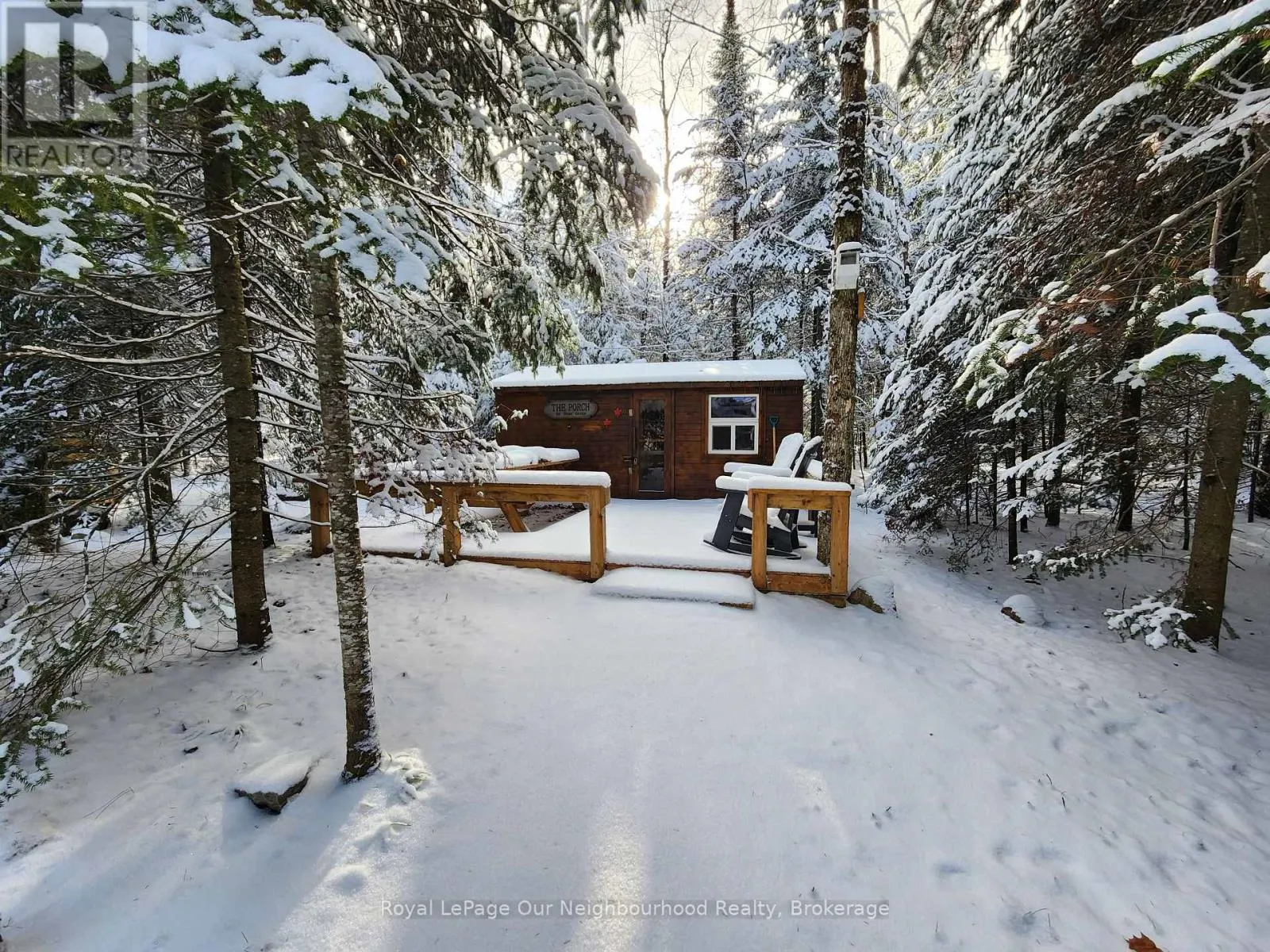 1042 SKI RIDGE TRAIL