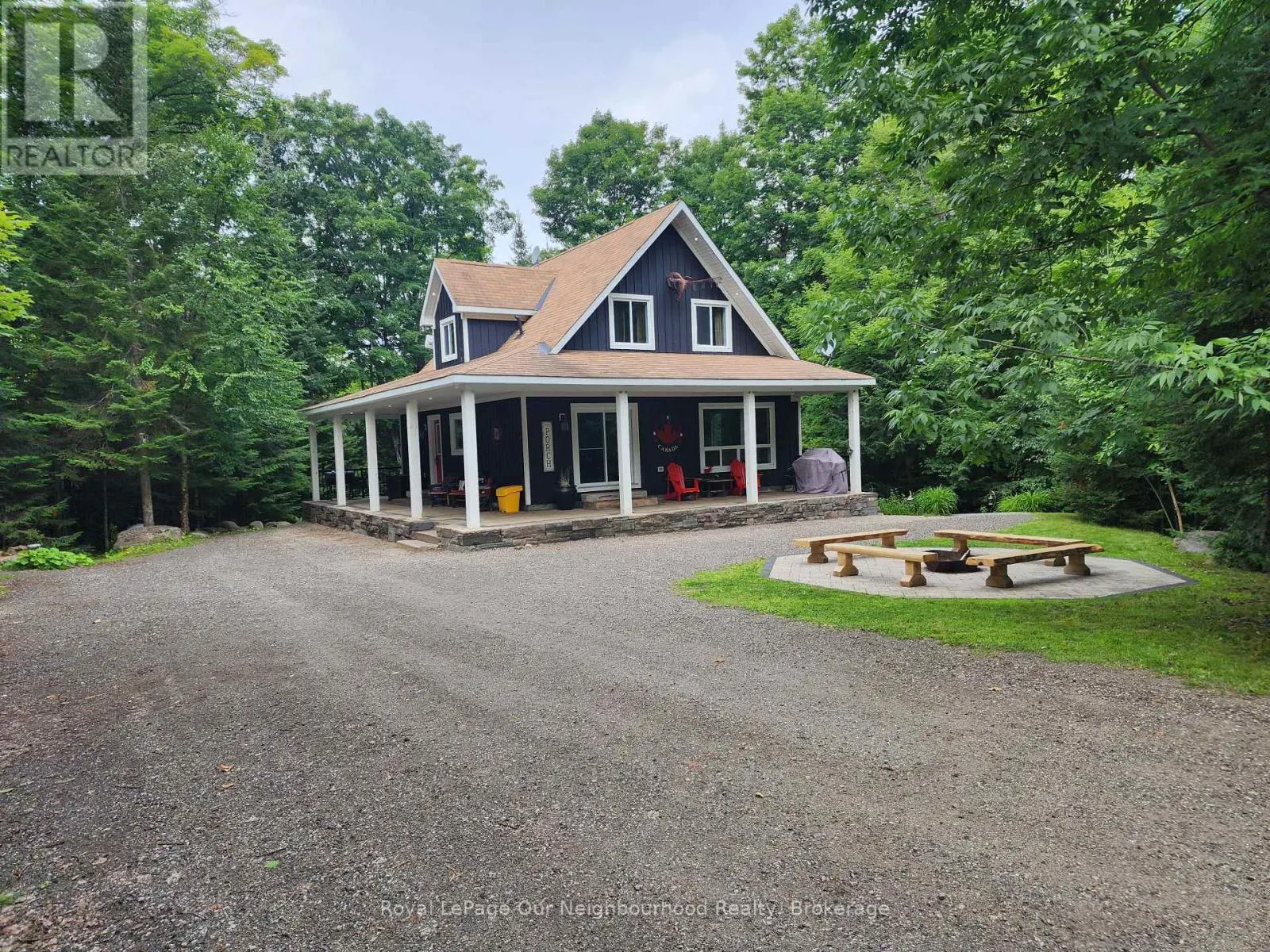1042 SKI RIDGE TRAIL