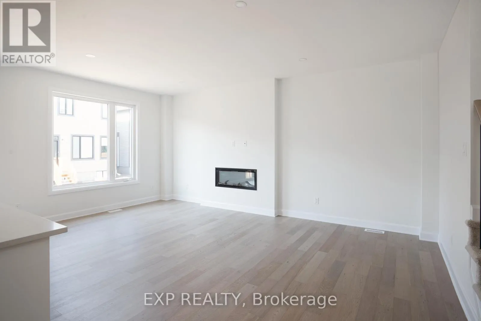 509 ROUNDHOUSE CRESCENT
