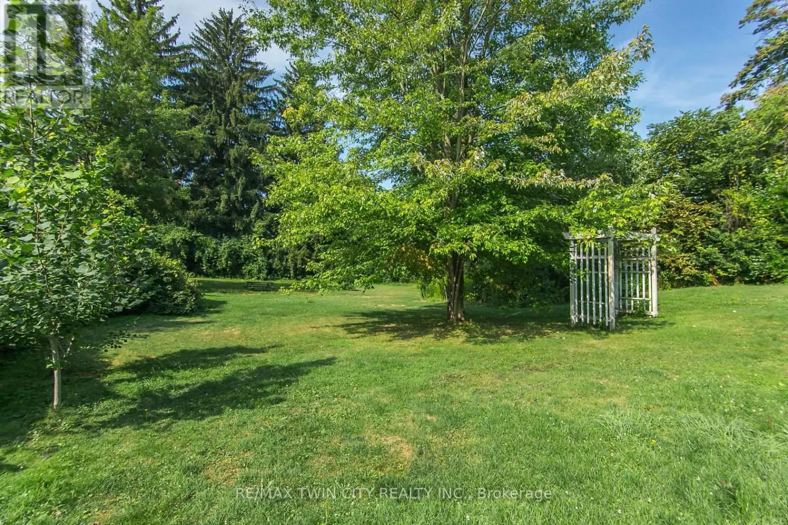 346 WELLINGTON STREET