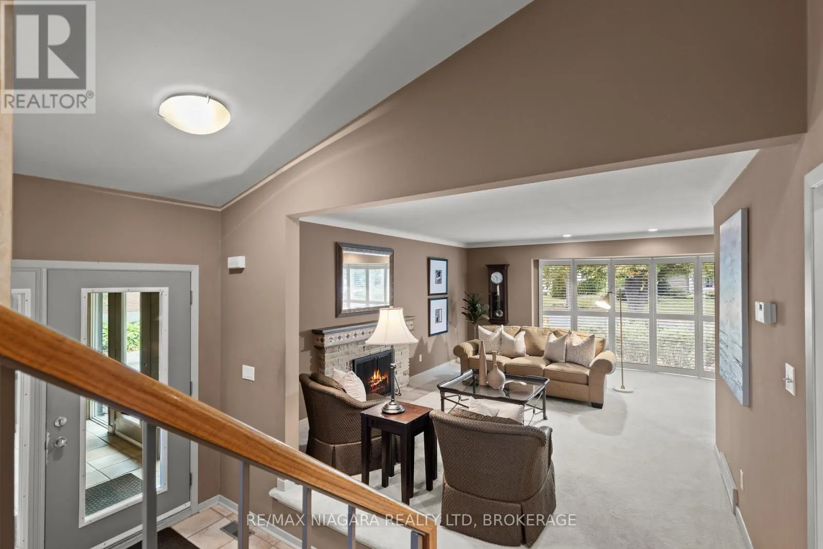 22 ROYAL YORK ROAD