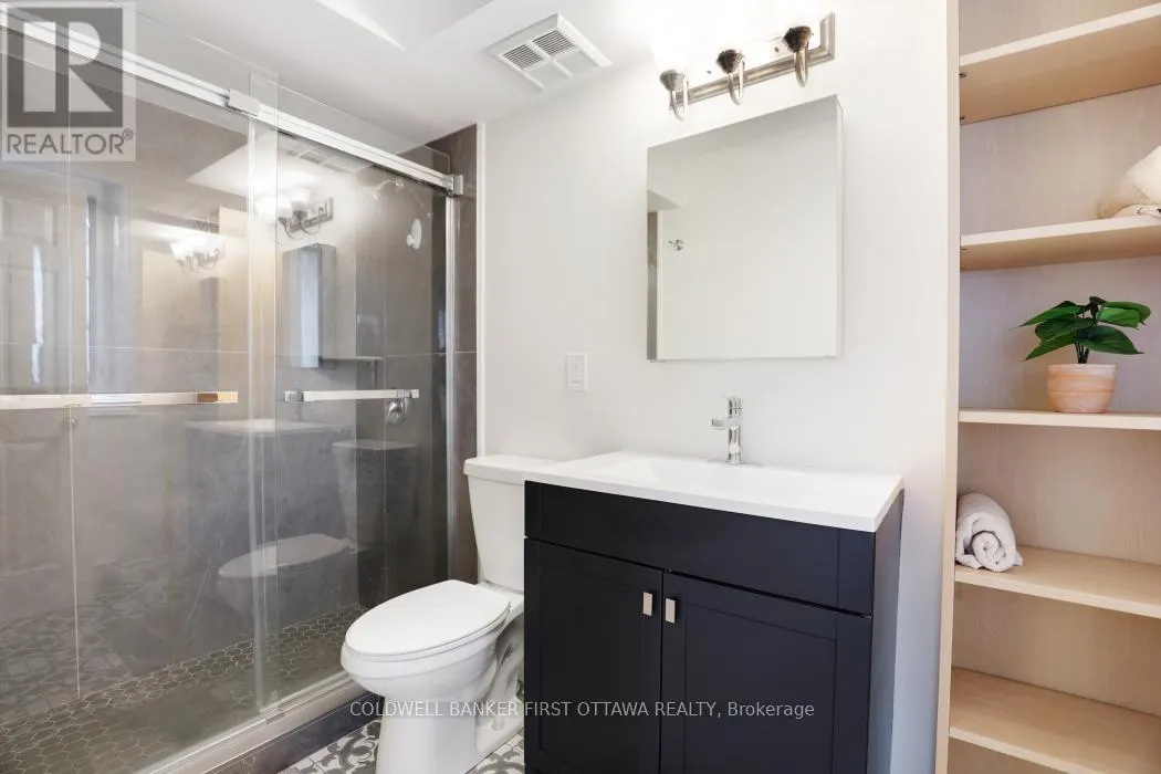 303 - 939 NORTH RIVER ROAD