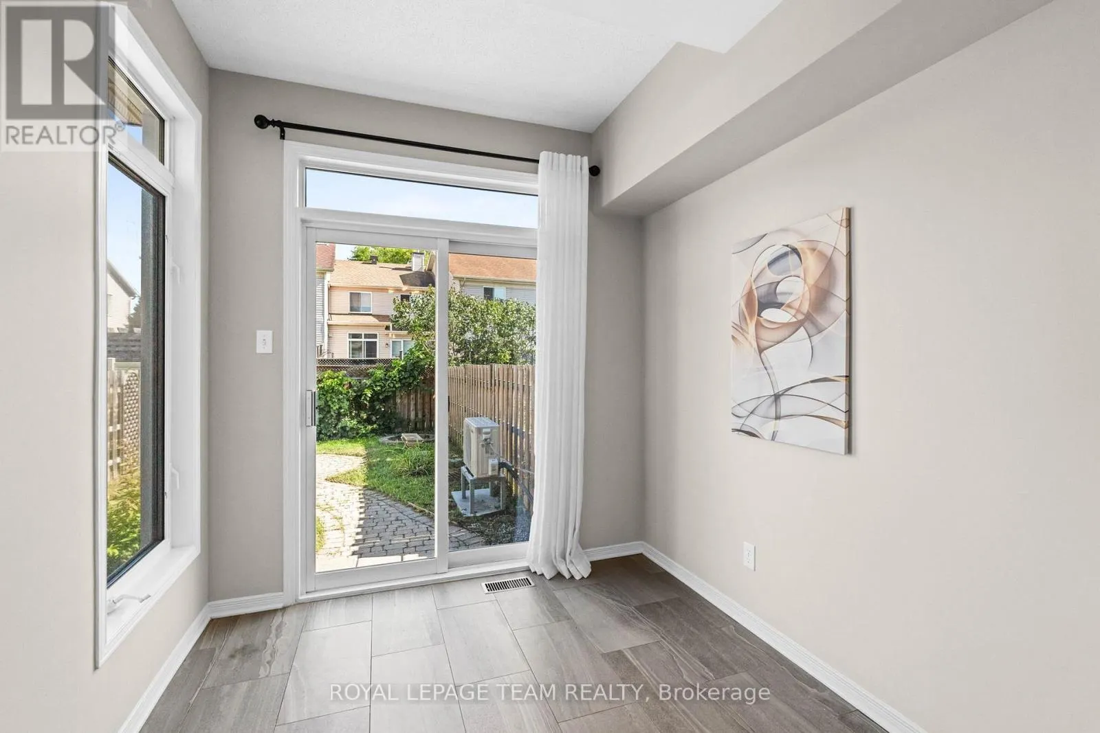 21 UPNEY DRIVE