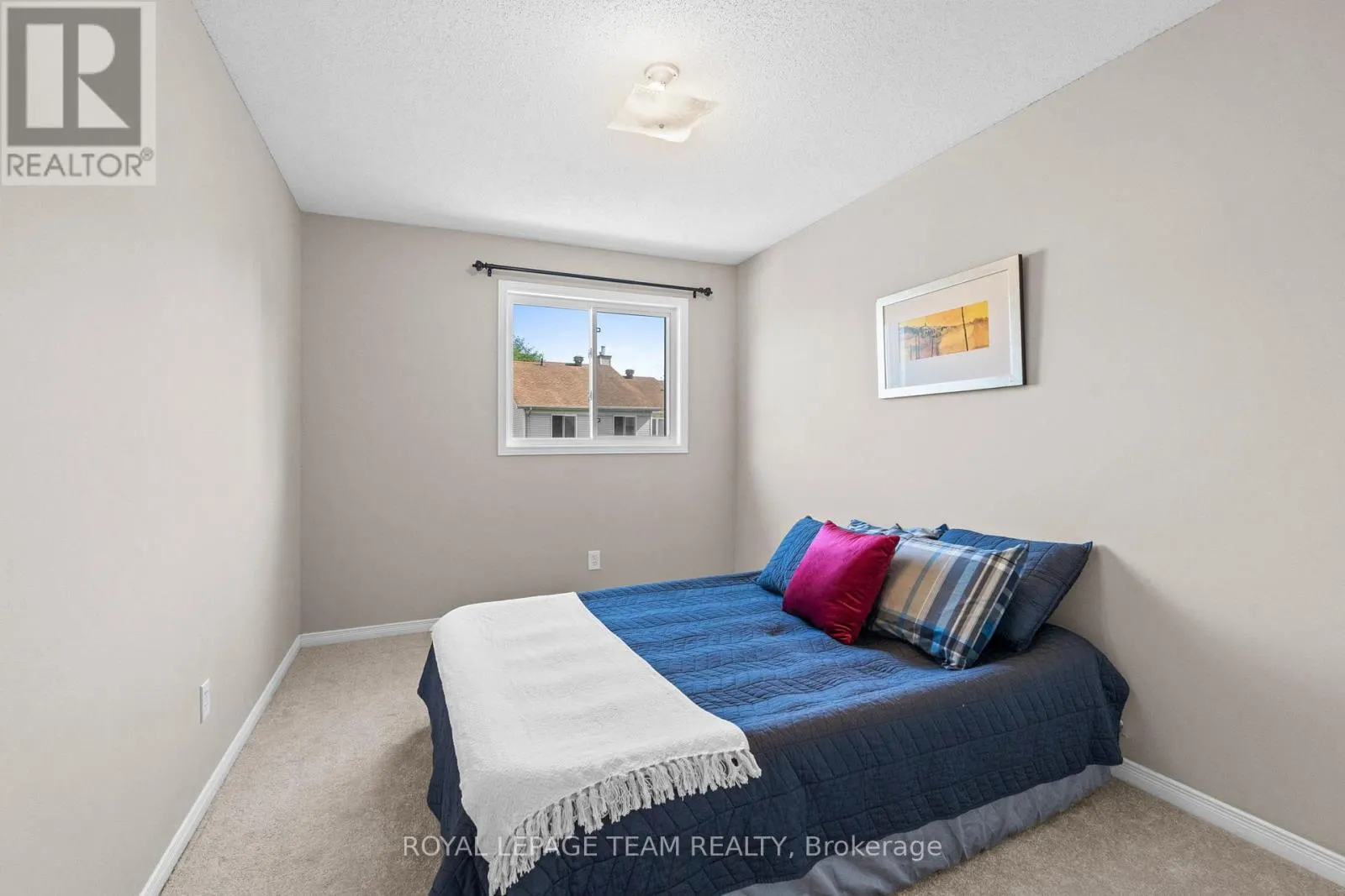 21 UPNEY DRIVE