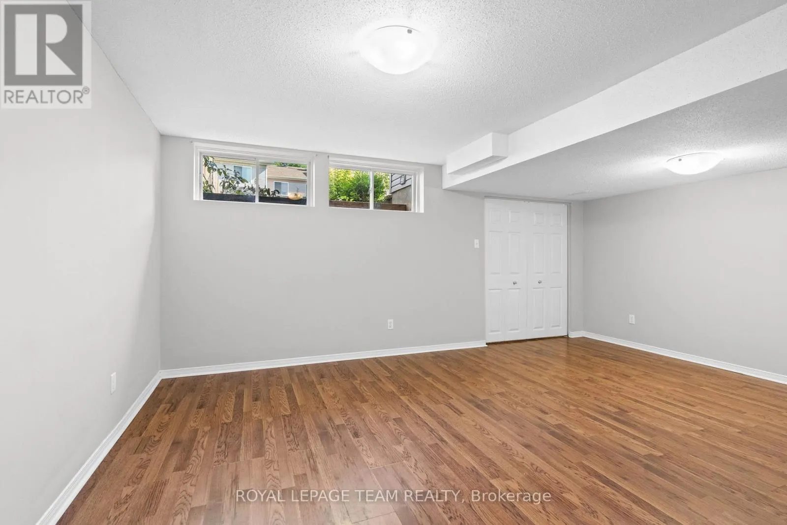 21 UPNEY DRIVE