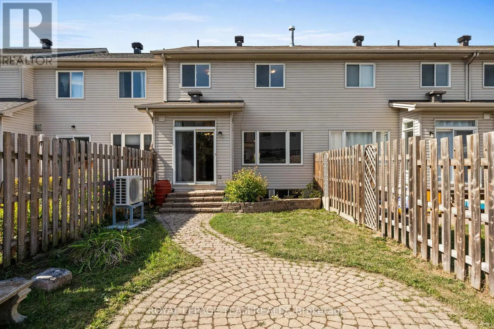 21 UPNEY DRIVE