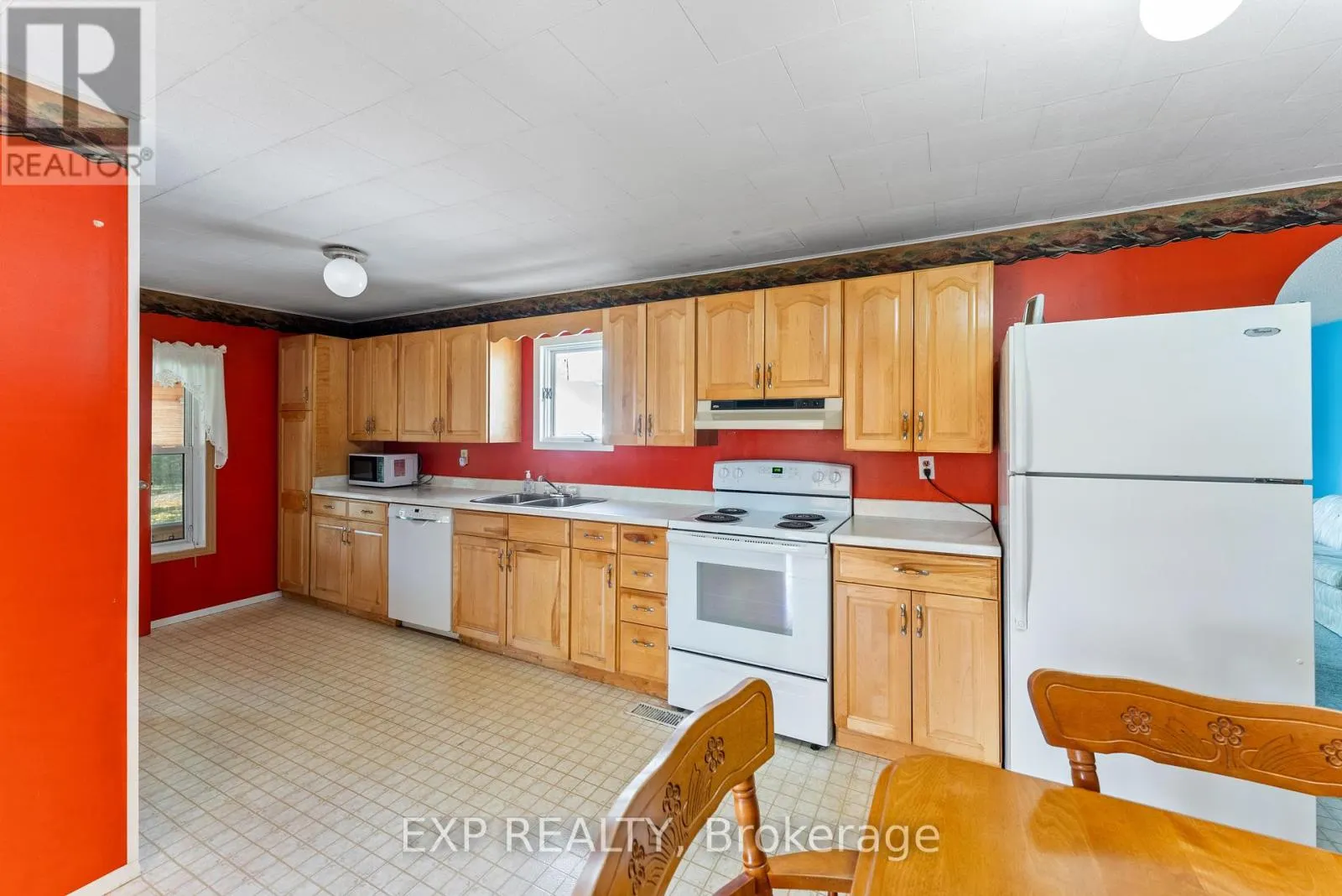 27 BELLEVILLE ROAD