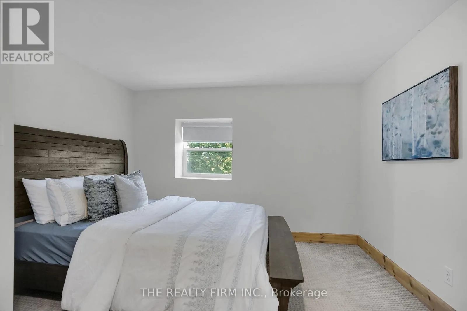 3692 BEVERLY GLEN