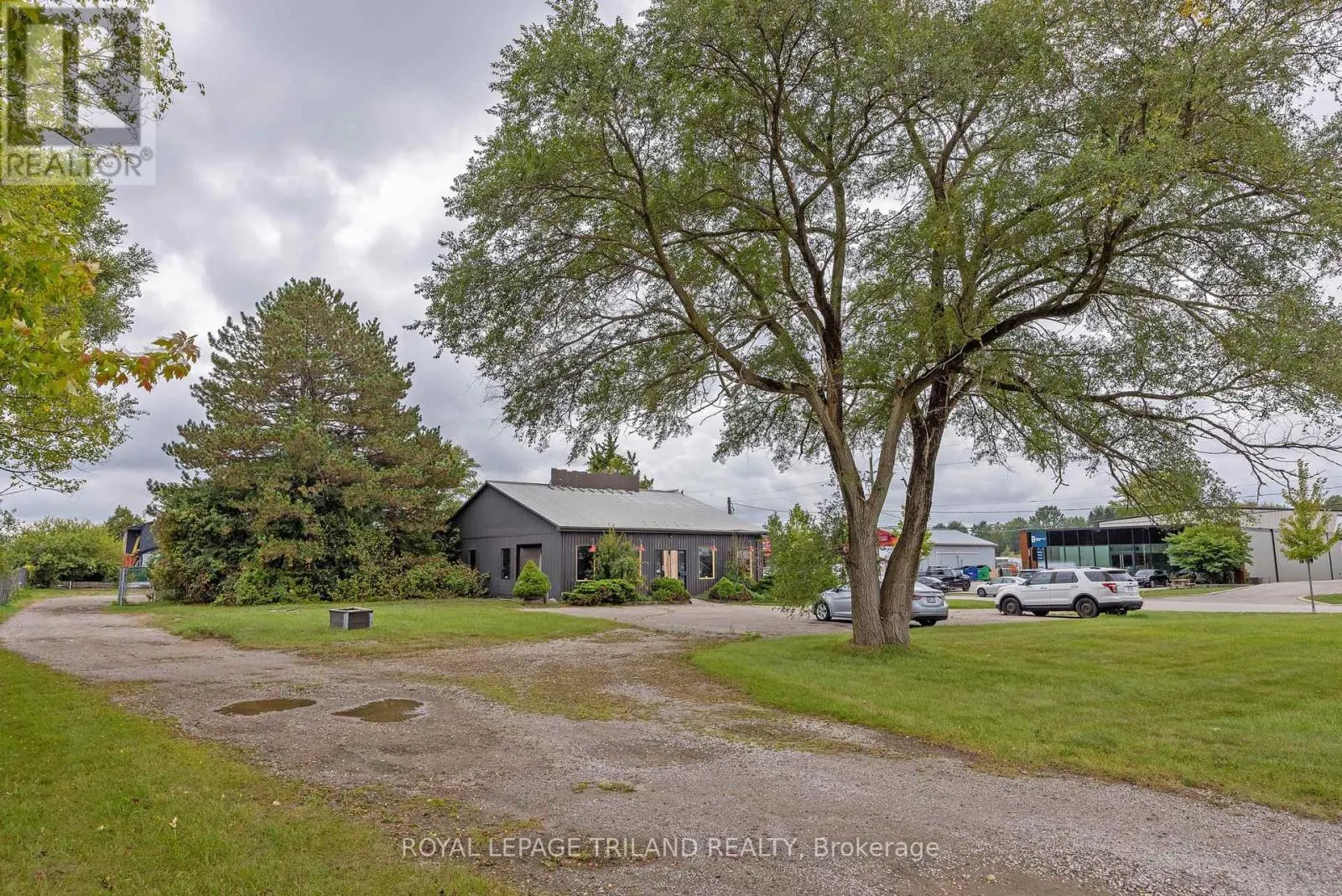 2040 BLUE HERON DRIVE