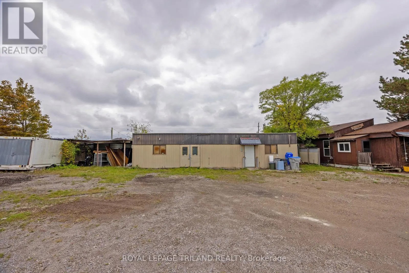 2040 BLUE HERON DRIVE