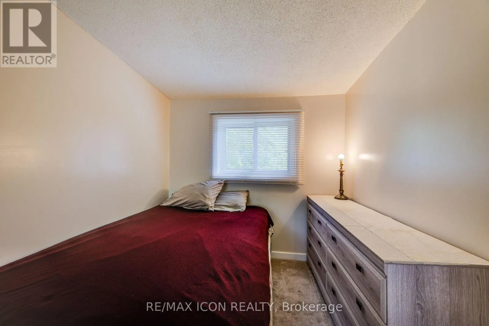 105 LORNE CRESCENT
