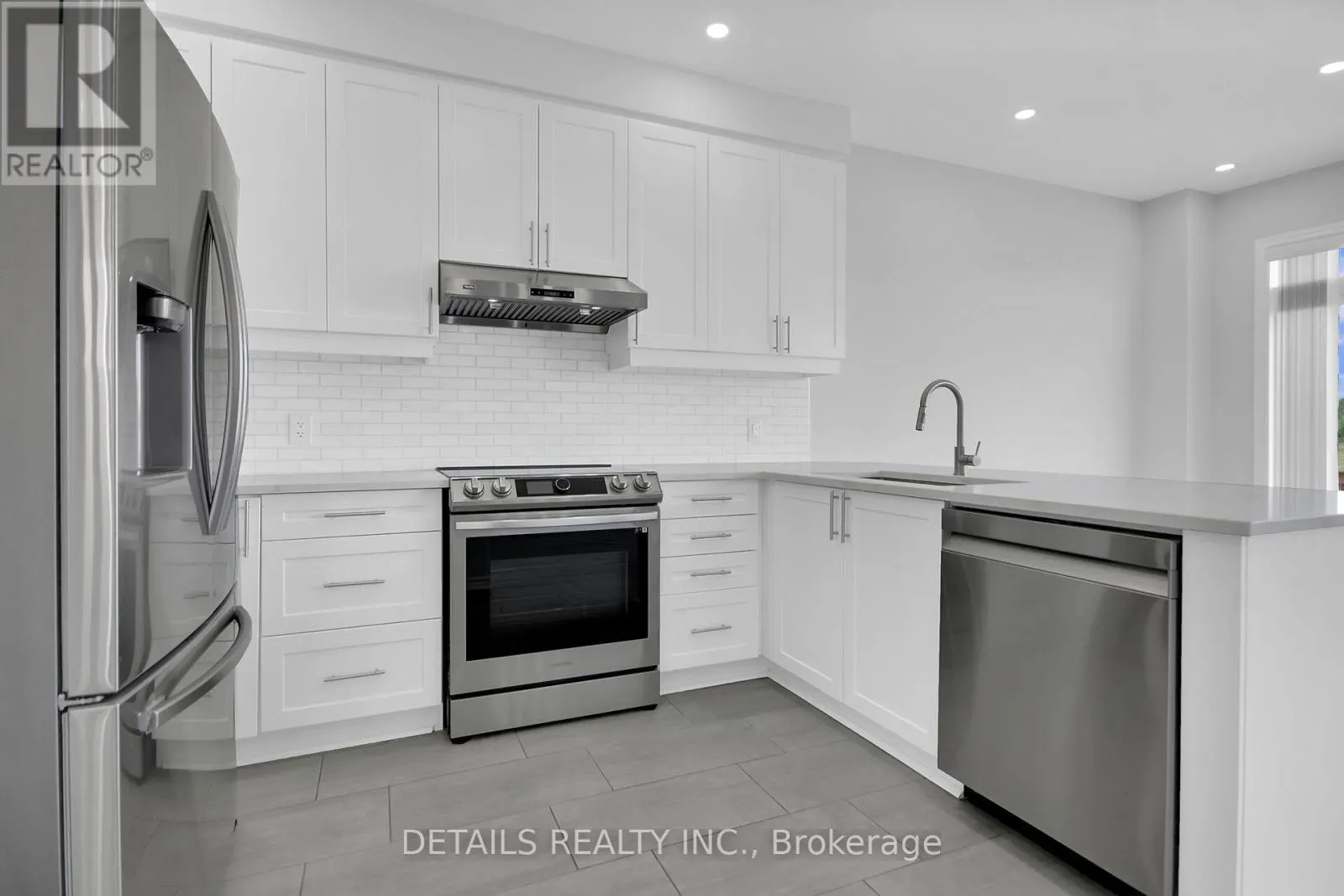 116 UNITY PLACE