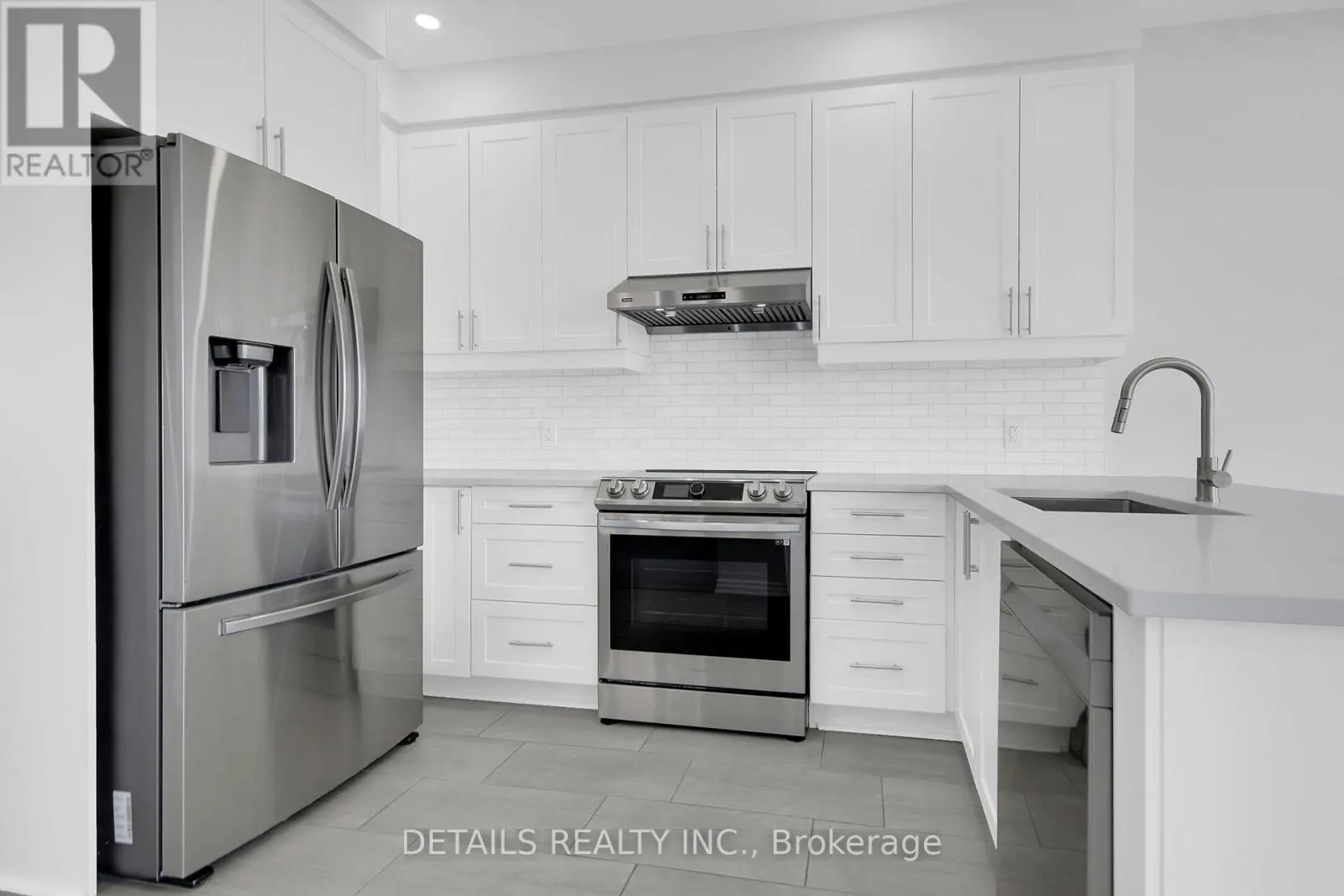 116 UNITY PLACE
