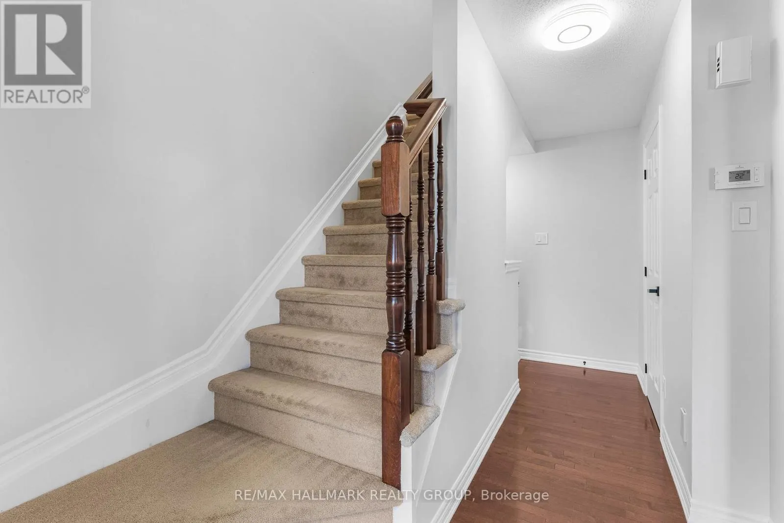 110 SUNSHINE CRESCENT