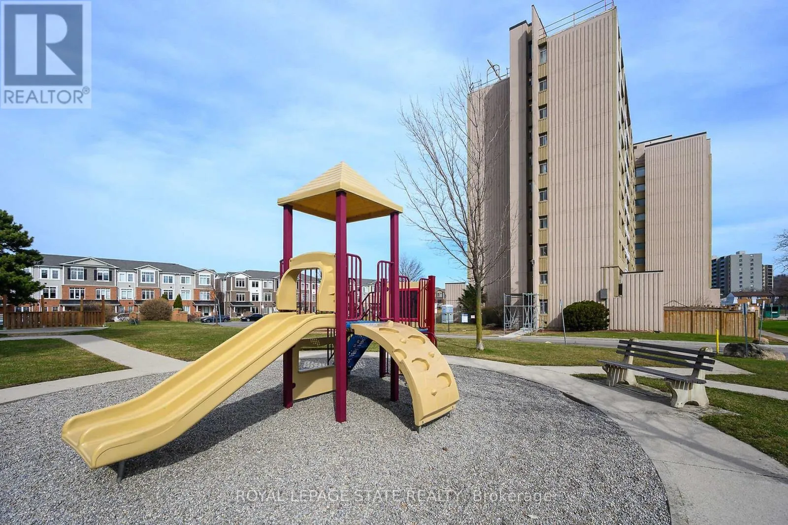 605 - 15 ALBRIGHT ROAD