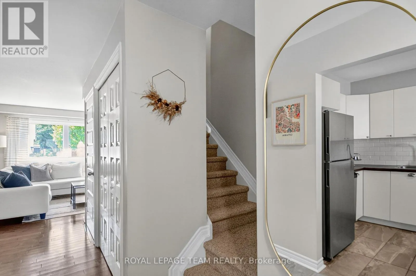 1E SEYTON DRIVE