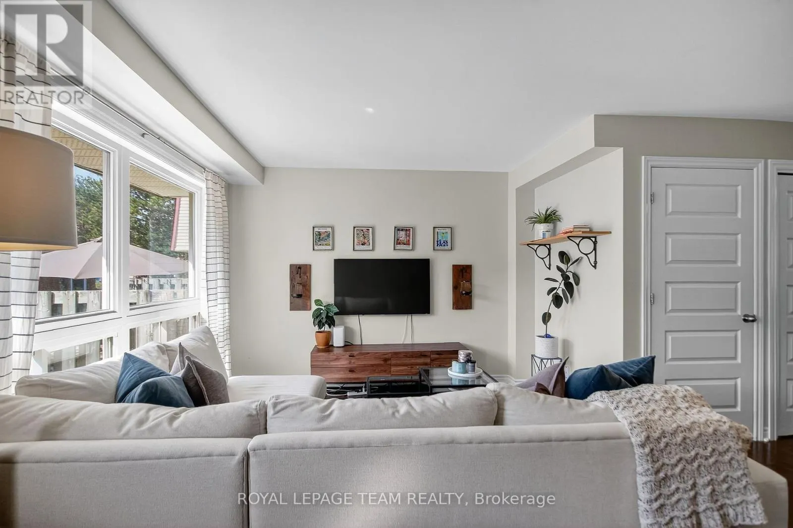 1E SEYTON DRIVE