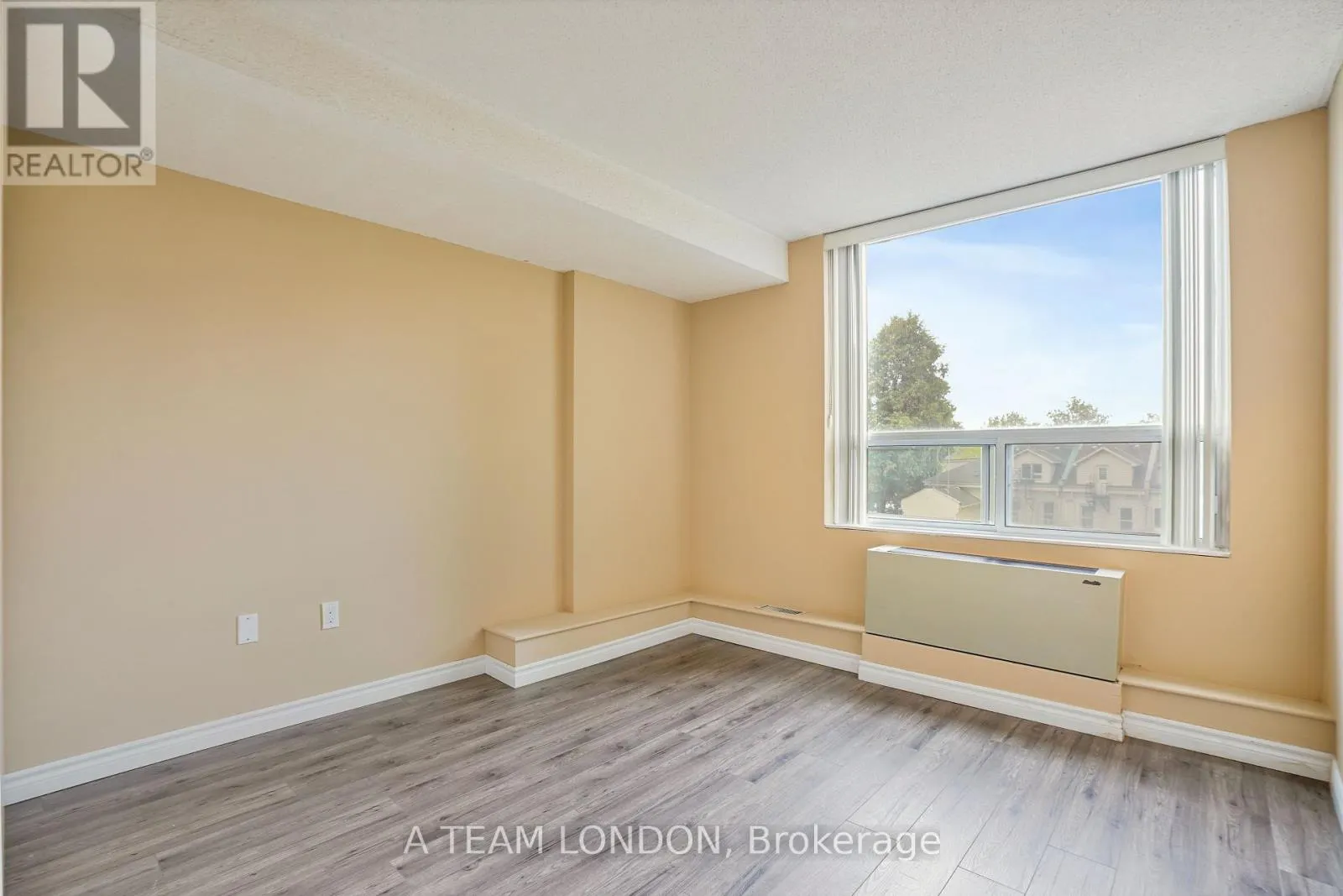 407 - 155 KENT STREET, #407
