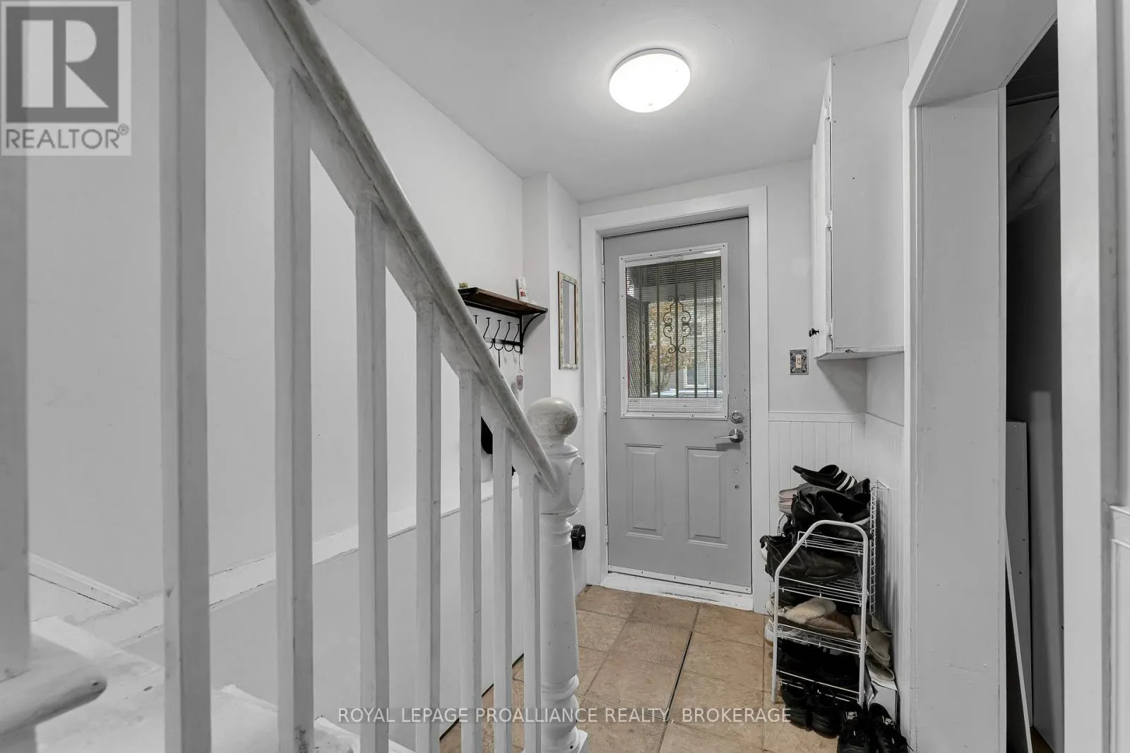 318 SYDENHAM STREET