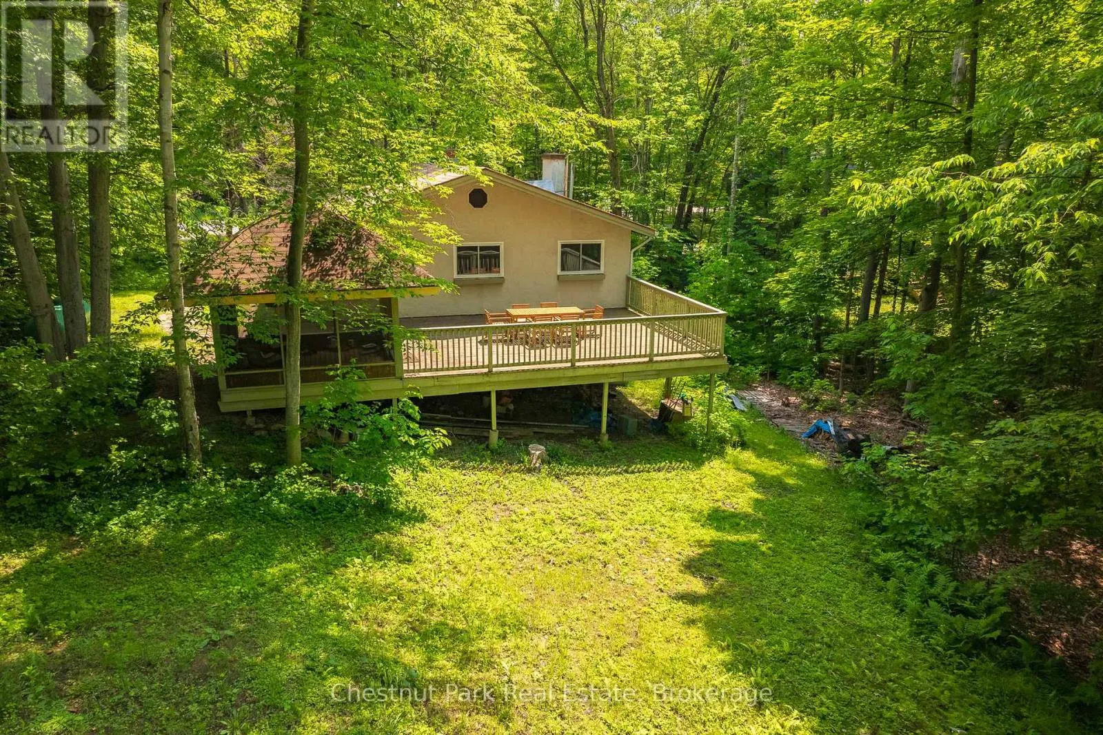 115 WOODLAND DRIVE