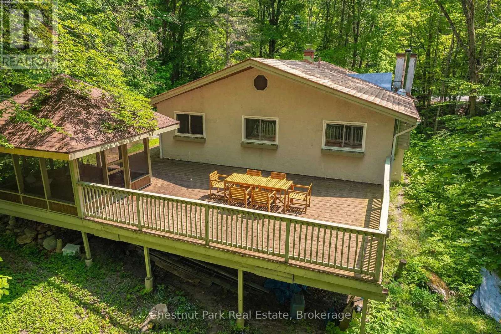 115 WOODLAND DRIVE