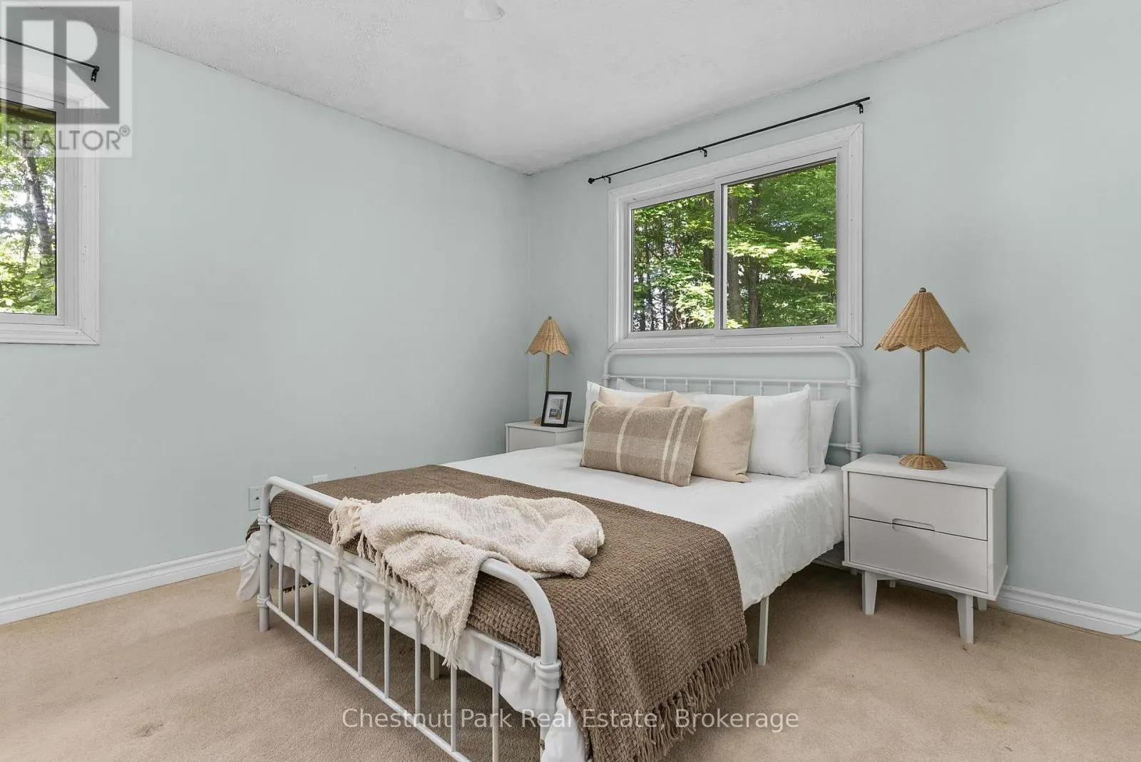 115 WOODLAND DRIVE