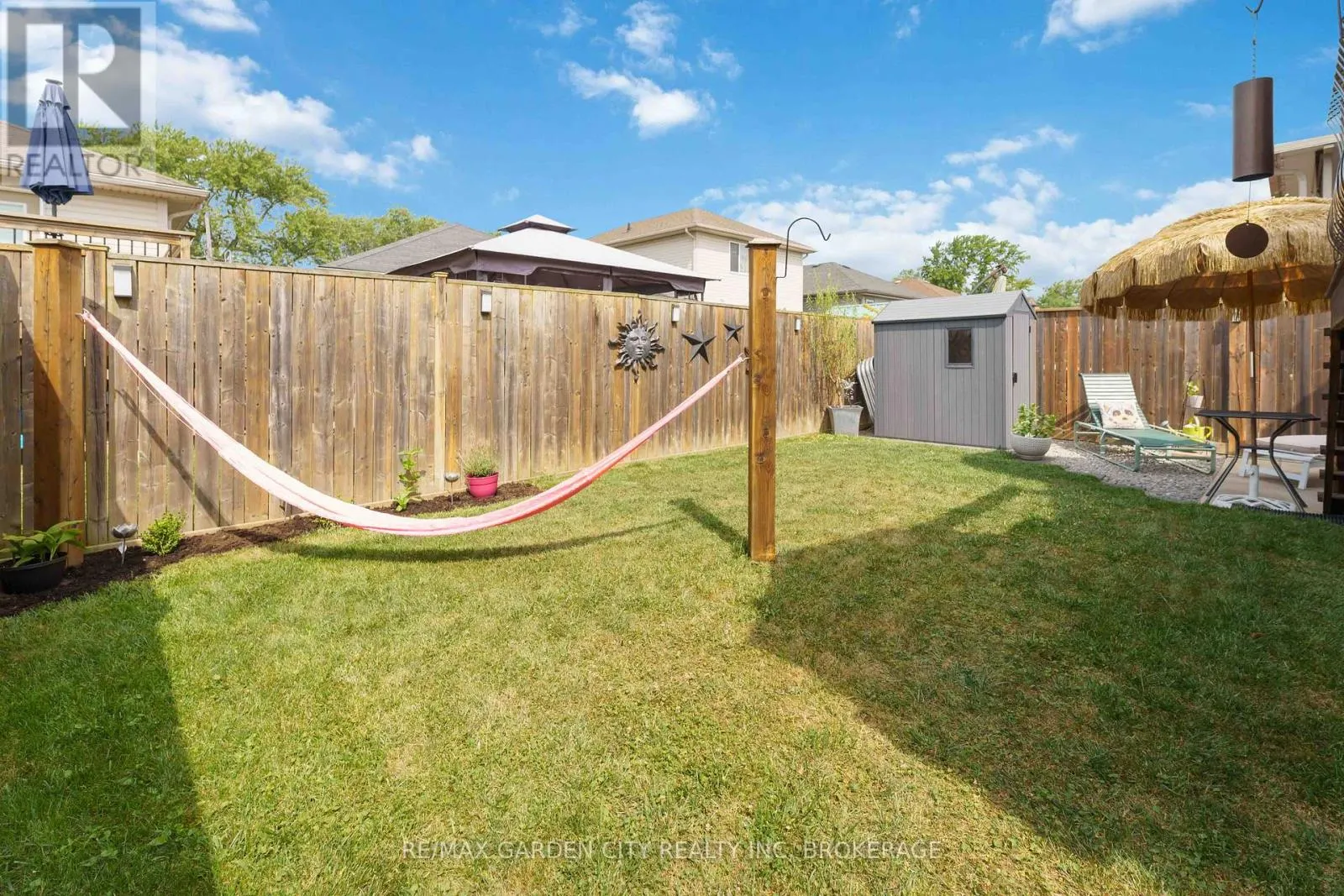 103 SCHOLFIELD AVENUE S
