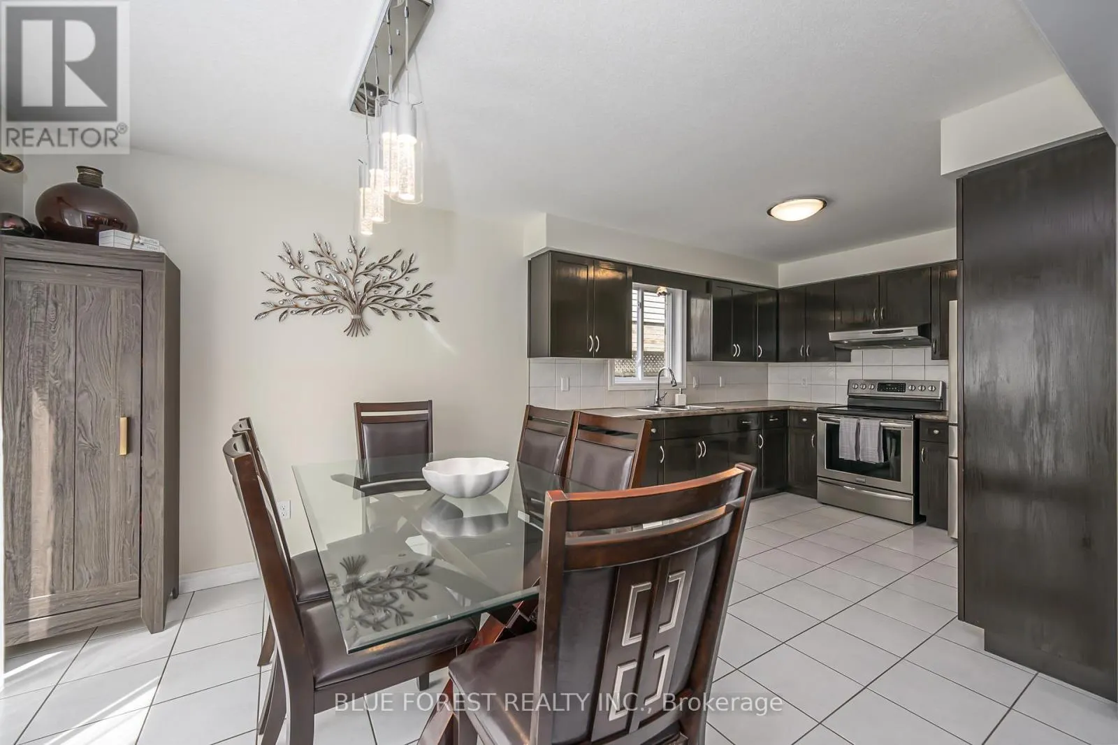 2875 LEMIEUX WALK