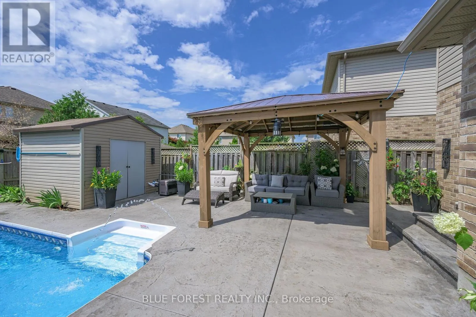2875 LEMIEUX WALK