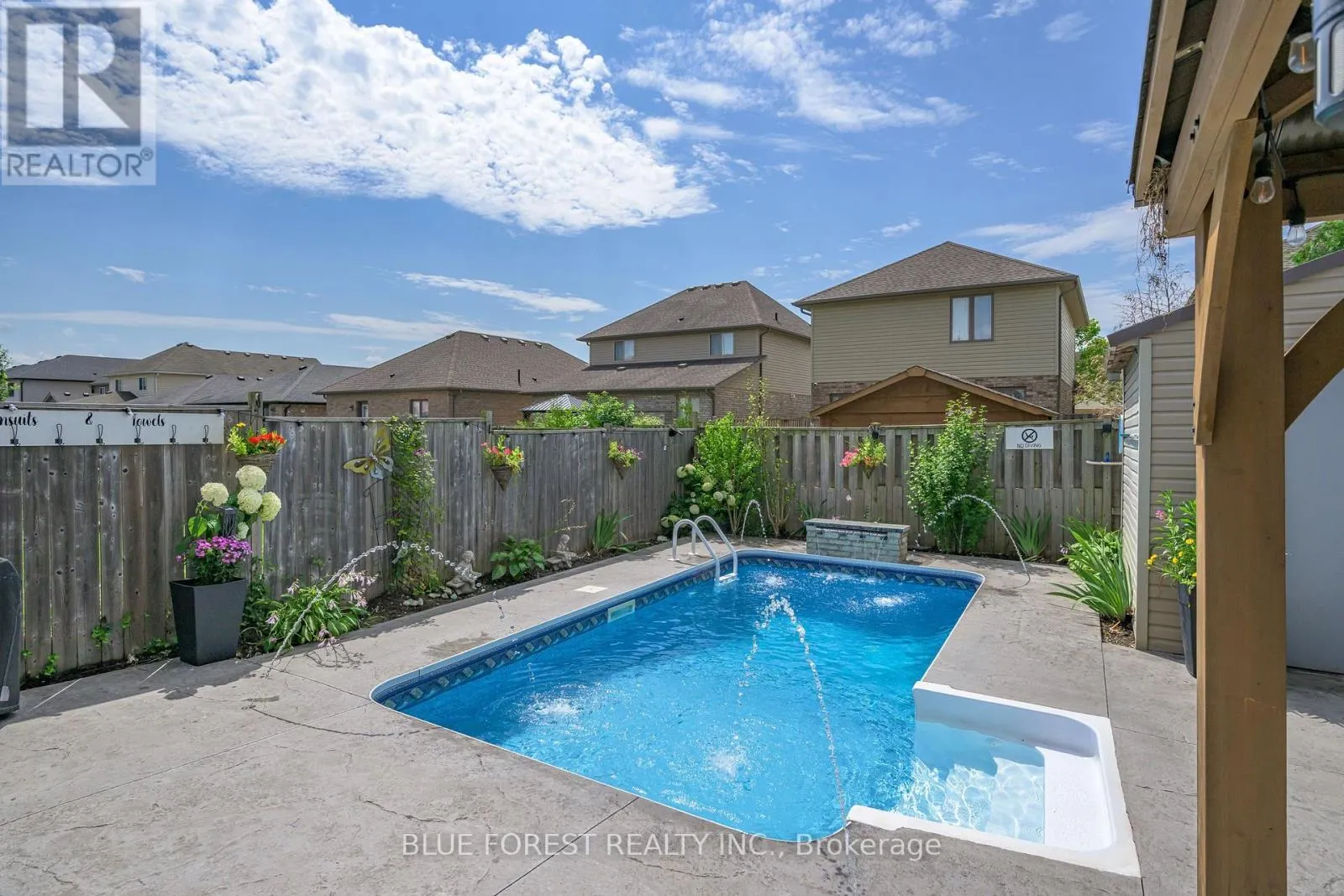 2875 LEMIEUX WALK