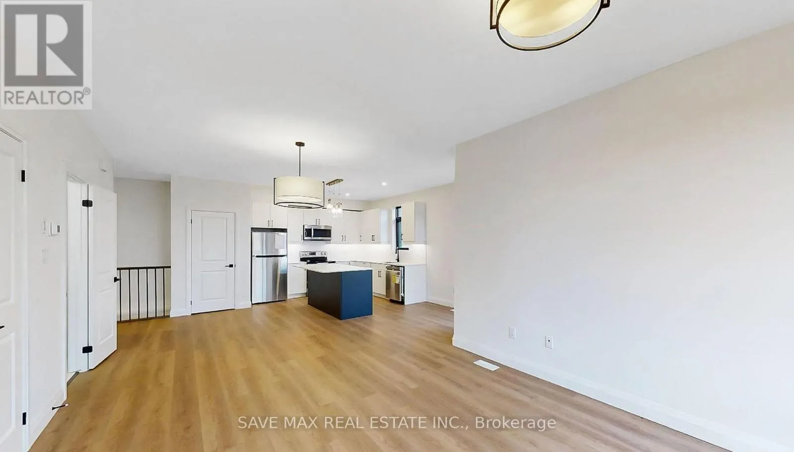 207 - 3900 SAVOY STREET
