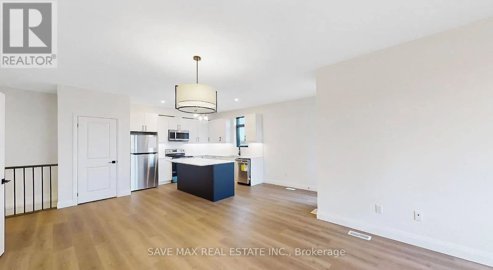 207 - 3900 SAVOY STREET