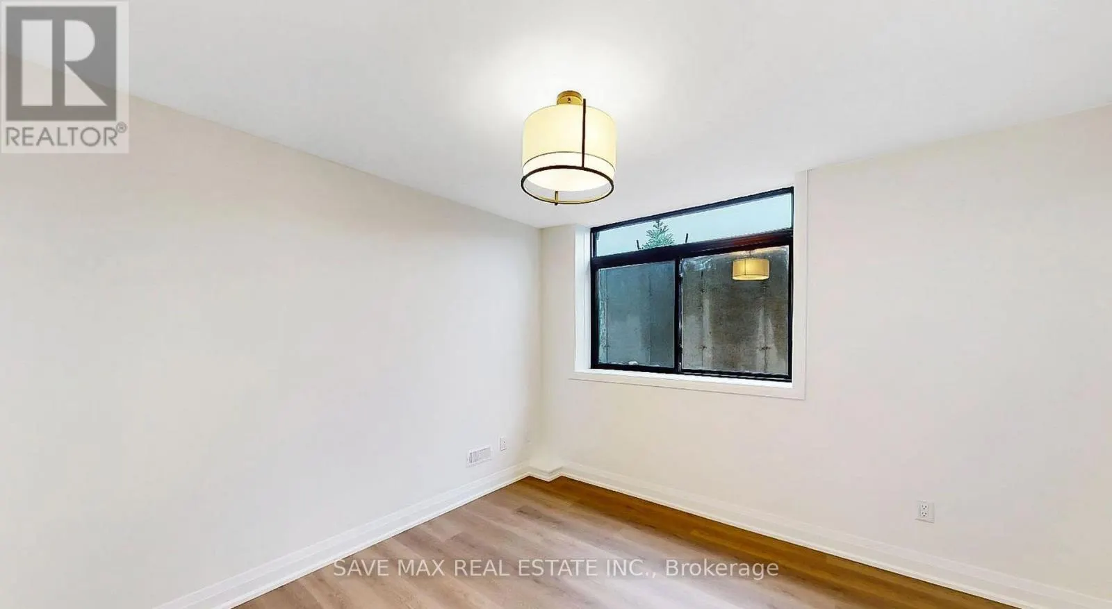 207 - 3900 SAVOY STREET