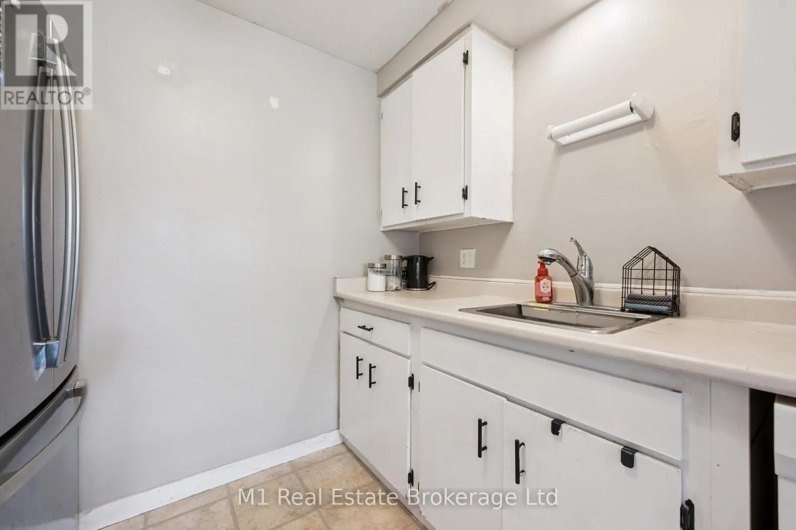 13 - 700 PAISLEY ROAD, #13