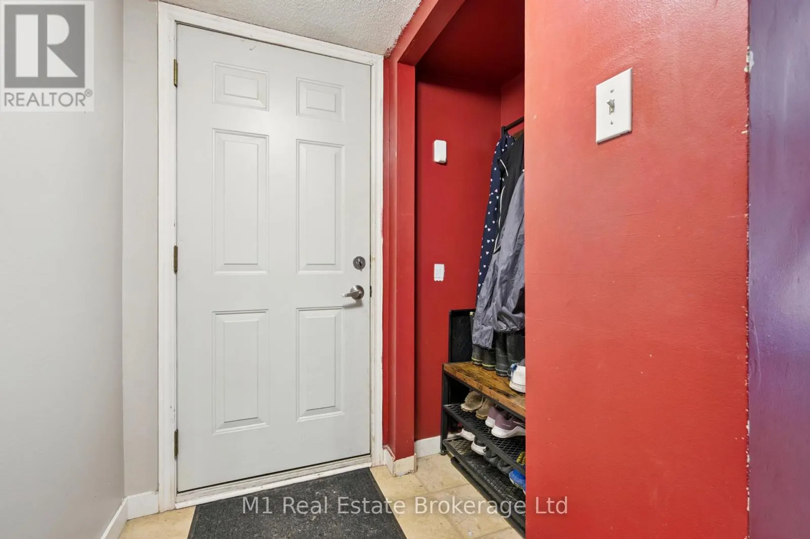13 - 700 PAISLEY ROAD, #13