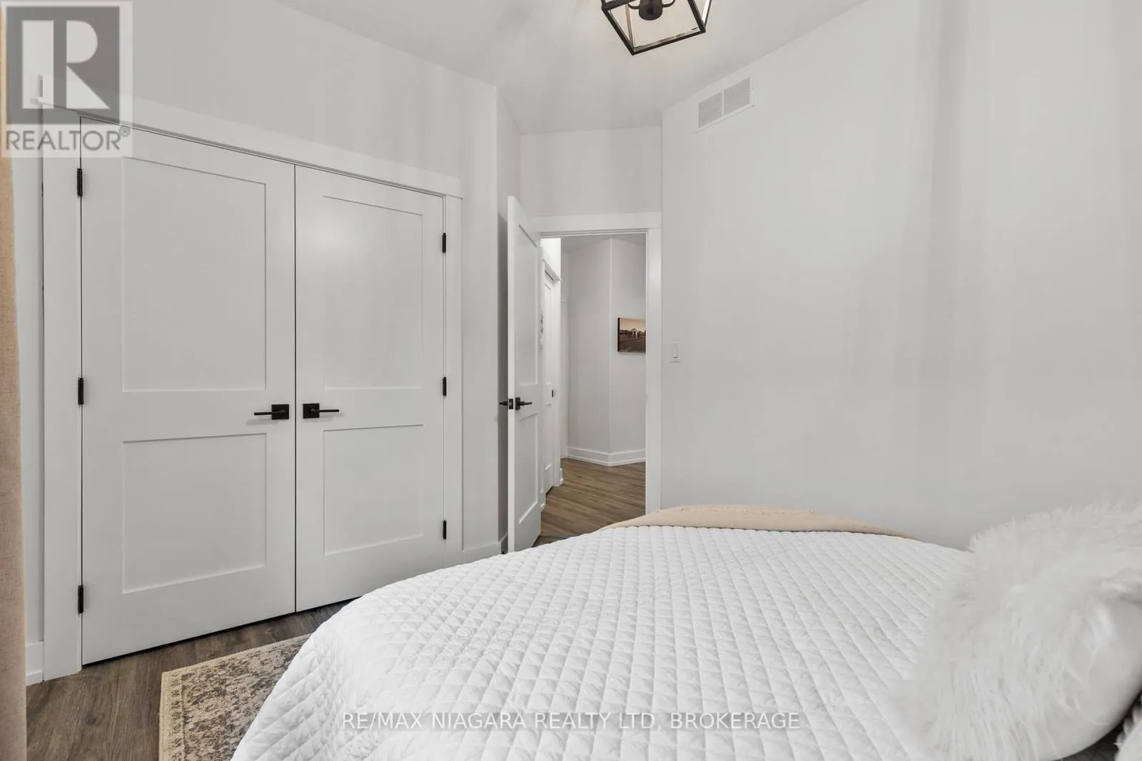 15 LORETTA DRIVE