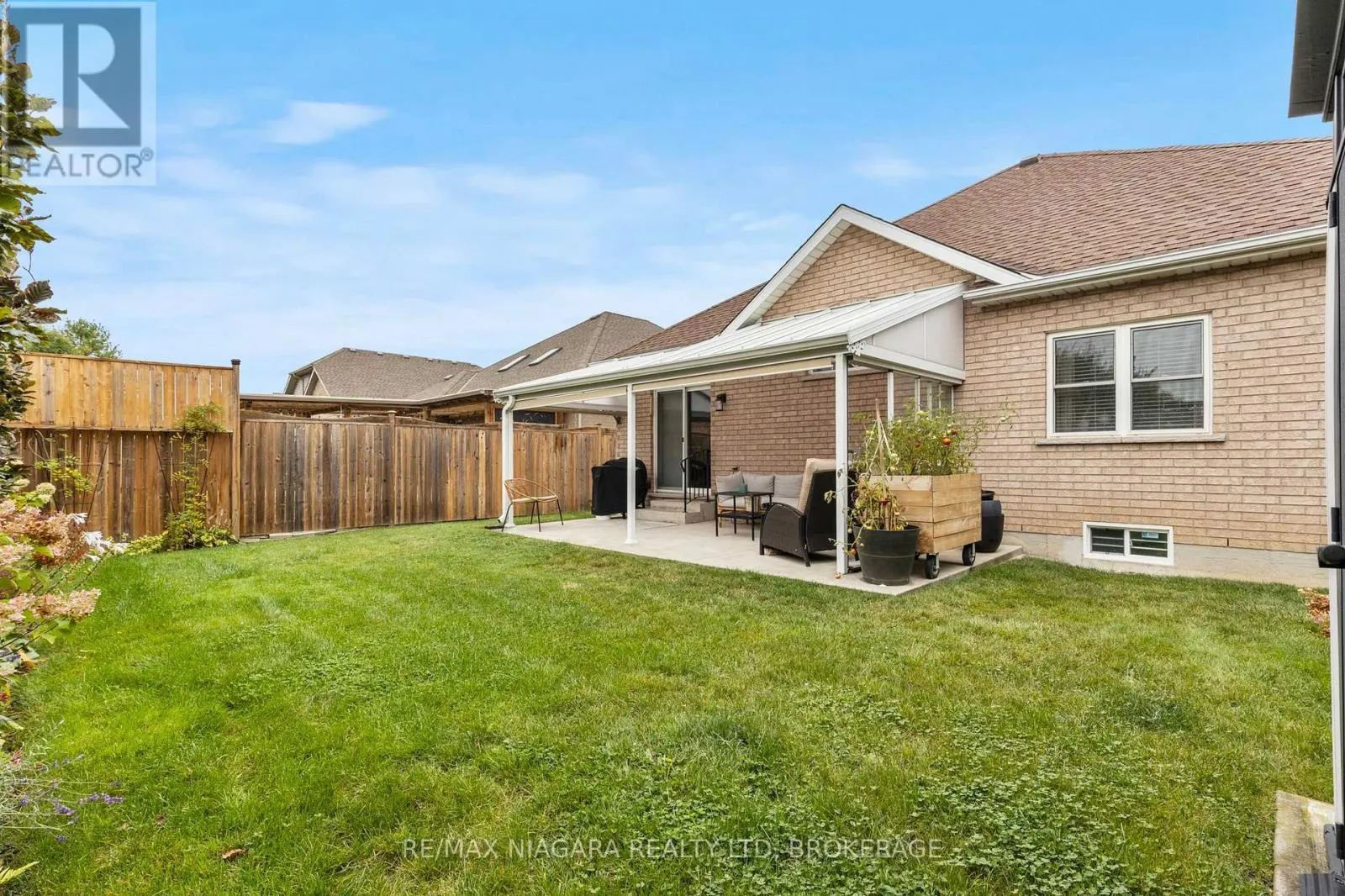 15 LORETTA DRIVE